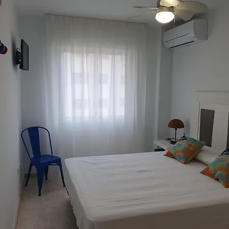 Apartment Apartamento Terraza Soleada, Centro 5 Min A Pie, Dos Playas A 150 Metros