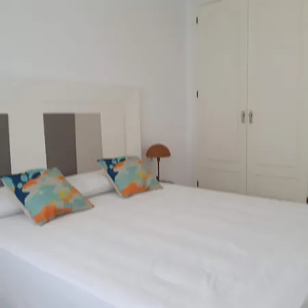 Apartment Apartamento Terraza Soleada, Centro 5 Min A Pie, Dos Playas A 150 Metros *