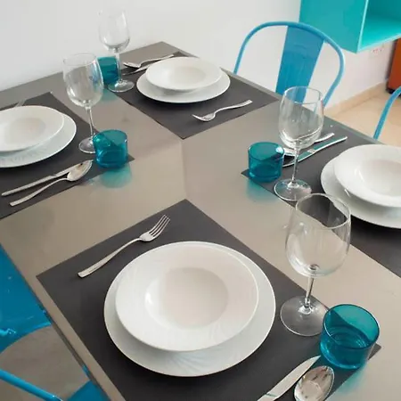 Apartamento Terraza Soleada, Centro 5 Min A Pie, Dos Playas A 150 Metros Apartment *
