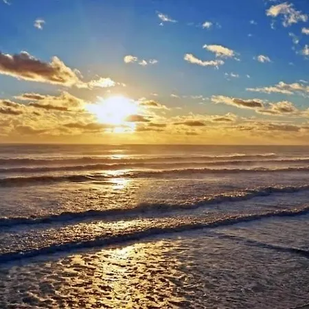 Apartamento Terraza Soleada, Centro 5 Min A Pie, Dos Playas A 150 Metros Apartman *