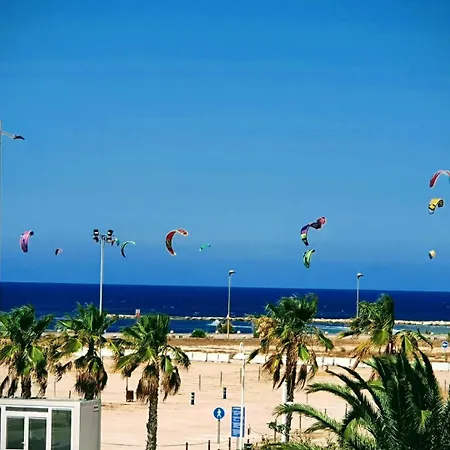 Apartamento Terraza Soleada, Centro 5 Min A Pie, Dos Playas A 150 Metros Denia