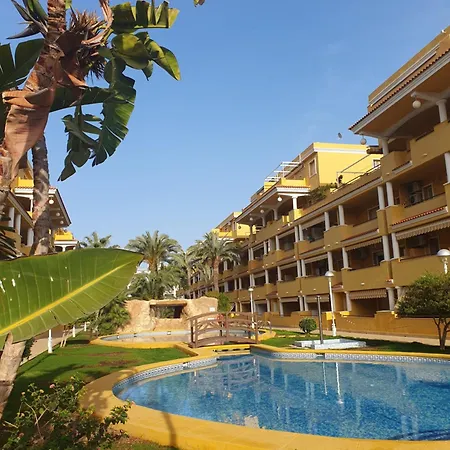 Apartamento Terraza Soleada, Centro 5 Min A Pie, Dos Playas A 150 Metros Apartman *